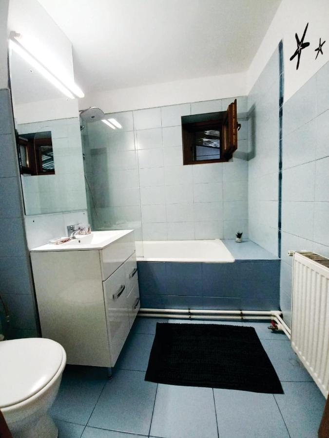 Vero Apartament Central Rm Valcea Apartment Ramnicu Valcea Exterior photo